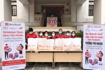 SeABank trao tặng hơn 16.000 suất quà tổng trị giá gần 1,4 tỷ đồng cho người khó khăn bị ảnh hưởng bởi Covid-19 