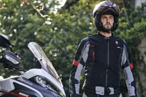 Áo khoác thông minh cho dân chơi xe Ducati 