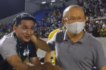 HLV Kiatisuk chính thức lên tiếng về khả năng dẫn dắt đội tuyển Việt Nam