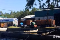 Thanh Hóa: Đột nhập xưởng tái chế dầu nhờn thải nằm sâu trong núi