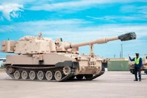 Quân đội Mỹ tiếp nhận pháo tự hành thế hệ mới Paladin M109A7
