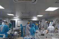 Covid-19 giảm triệu chứng, không cần hồi sức ở người bệnh đã tiêm phòng văcxin