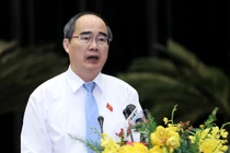 Bí thư TP HCM đề nghị 'cách ly Đà Nẵng như Vũ Hán'