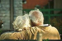 Muốn kết hôn tuổi xế chiều nhưng lại ngại đàm tiếu