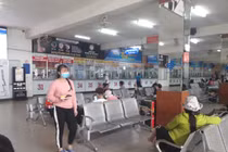  Hỗ trợ "với" không tới, doanh nghiệp vận tải TPHCM khốn đốn 