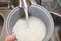 Dùng nước lọc nấu cơm ngon hơn