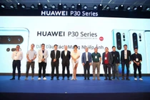 Bị tấn công từ mọi phía, Huawei chực chờ sụp đổ