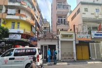 TP.HCM: Phong tỏa quán cà phê ở Bùi Viện, cách ly 4 người