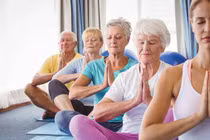 Lợi ích khi người già tập yoga