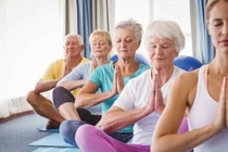 Lợi ích khi người già tập yoga