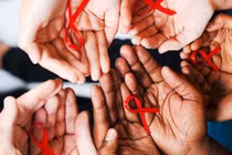 Người nhiễm HIV có BHYT sẽ được thanh toán chi phí khám bệnh