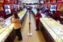 Giá vàng tăng lên mức cao nhất từ đầu năm