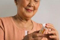 Người cao tuổi có nên dùng thuốc bổ?