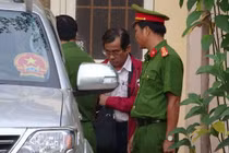 Phó bí thư TP Phan Thiết bị khởi tố