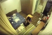 Hải Phòng: Phẫn nộ, cô gái bị chồng hờ lột đồ, đánh đập dã man