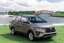 Toyota Innova 2020 nâng trang bị, giảm giá bán phiên bản thấp nhất