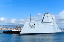 Hải quân Mỹ chính thức tiếp nhận khu trục hạm tàng hình Zumwalt (DDG 1000)
