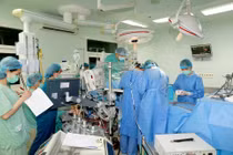 Hành trình đặc biệt mang trái tim vượt nghìn kilomet cứu người đàn ông ở Huế