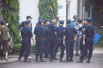 Lý do hoãn thực nghiệm lần 2 vụ bé trai trường Gateway tử vong