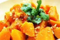 Vàng da vì ăn bí đỏ