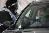 Hơn 110 triệu ca nCoV toàn cầu, tình hình ở Mỹ cải thiện đáng kể