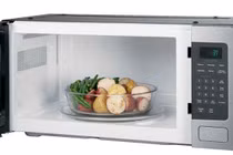 Đừng tham lò vi sóng công suất lớn