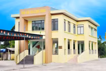 Các căn nhà cộng đồng vừa được bàn giao cho địa phương.