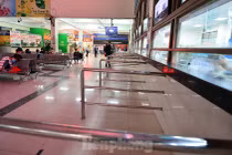 Bến xe Mỹ Đình ngày cuối năm vắng khách đến lạ lùng