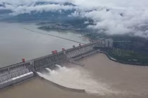 Cảnh báo thời tiết bất thường tại Việt Nam