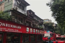 Nhà tập thể bốc cháy