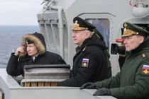 Video Ông Putin chỉ huy Hải quân Nga thử nghiệm vũ khí mới trên biển Đen