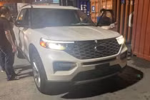 Thế hệ thứ 6 của dòng SUV Ford Explorer﻿ đã chính thức ra mắt, nâng cấp vượt trội về công nghệ và hiệu năng khi dựa trên nền tảng dẫn động cầu sau mới.