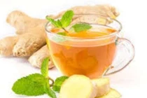 Xỉu vì ngồi lễ lâu	