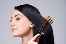 Phương pháp chải đầu dưỡng nhan tỉnh não