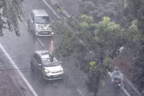 Cảnh báo dông, lốc, sét, mưa đá ở vùng núi Bắc và Trung Bộ