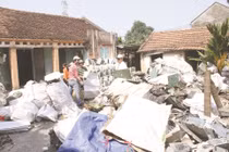 Lấy “vàng” trong rác thải điện tử có dễ?