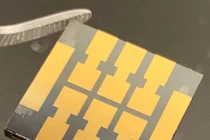  "Keo phân tử" tăng hiệu quả và độ bền cho pin năng lượng mặt trời 