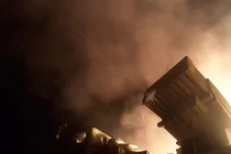 Quân đội Nga diễn tập bắn đạn thật với pháo phản lực Tornado –G và Uragan