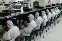 Việt Nam hay Indonesia sẽ có cơ hội thắng trong việc đón nhà máy từ Trung Quốc vào Đông Nam Á?