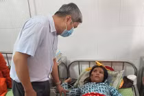 Không để xảy ra dịch bệnh sau lũ lụt tại miền Trung