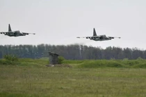 Máy bay Su-25 Nga chiến đấu trên chiến trường Donbass.