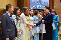 Mong các thầy, cô giáo luôn giữ được lòng nhiệt huyết để tiếp tục yêu nghề