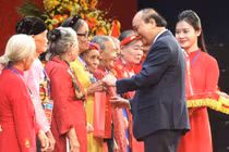 Mẹ Việt Nam anh hùng – Những tượng đài bất hủ trong lòng dân tộc