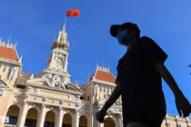 Kịch bản nào cho tình huống tốt nhất, xấu nhất sau 15 ngày cách ly TPHCM?