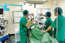 Nuốt nghẹn ở bệnh nhân ung thư thực quản giai đoạn cuối