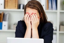 Tập chuyển động mắt tránh mệt mỏi