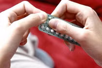 Uống lâu dài thuốc ngừa thai giảm nguy cơ mắc hai bệnh ung thư