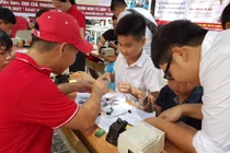 Nghịch lý sinh viên thiếu việc làm, doanh nghiệp thiếu nhân lực