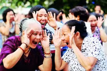 Nụ cười là 10 thang thuốc bổ