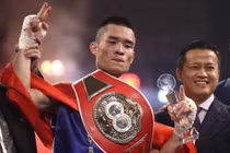 Đinh Hồng Quân xúc động khi giành chiến thắng lịch sử cho quyền anh Việt Nam